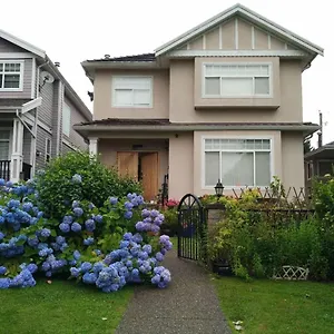  Frühstückspension Helen's House / Close To Skytrain And Airport Kanada